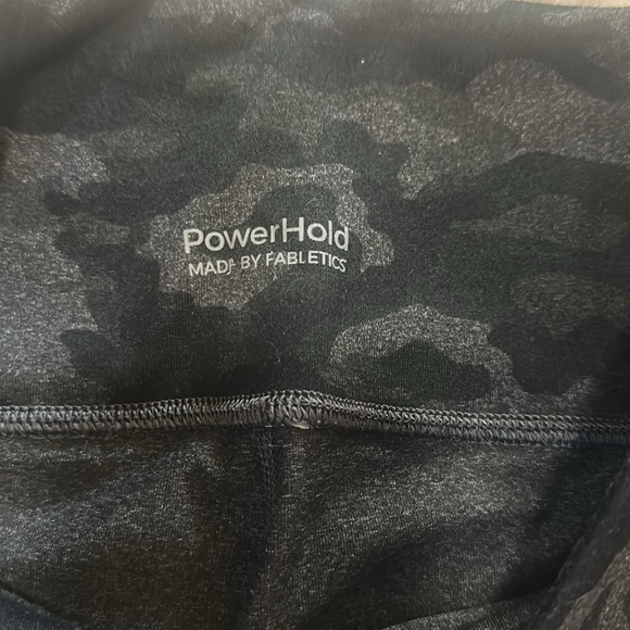 FABLETICS LEGGINGS BUNDLE - Picture 7 of 7